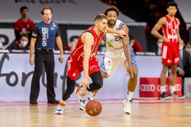 的舞台上 的舞台上